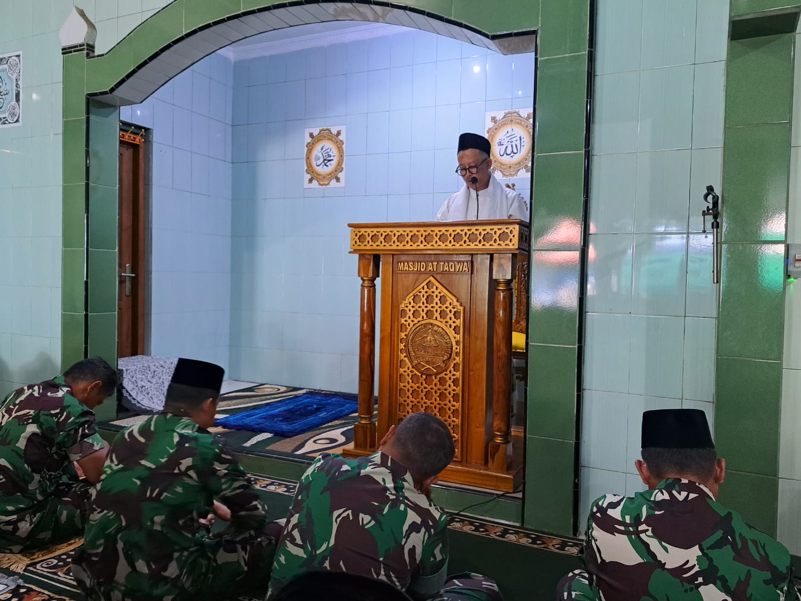 Khutbah Jumat, â€œJangan Sampai Ada Perilaku LGBT di Lingkungan Prajurit dan PNSâ€